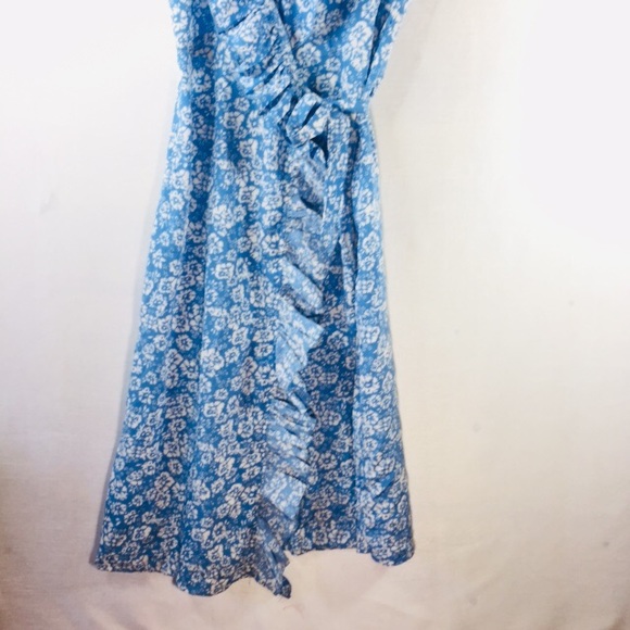 Boohoo Tall Floral Ruffle Wrap Puff Midi Dress - Picture 5 of 8